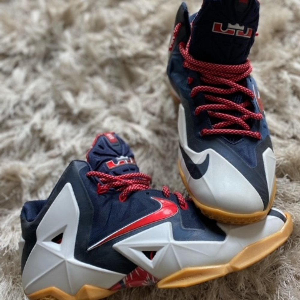 Nike Lebron 11 XI independence day size 10